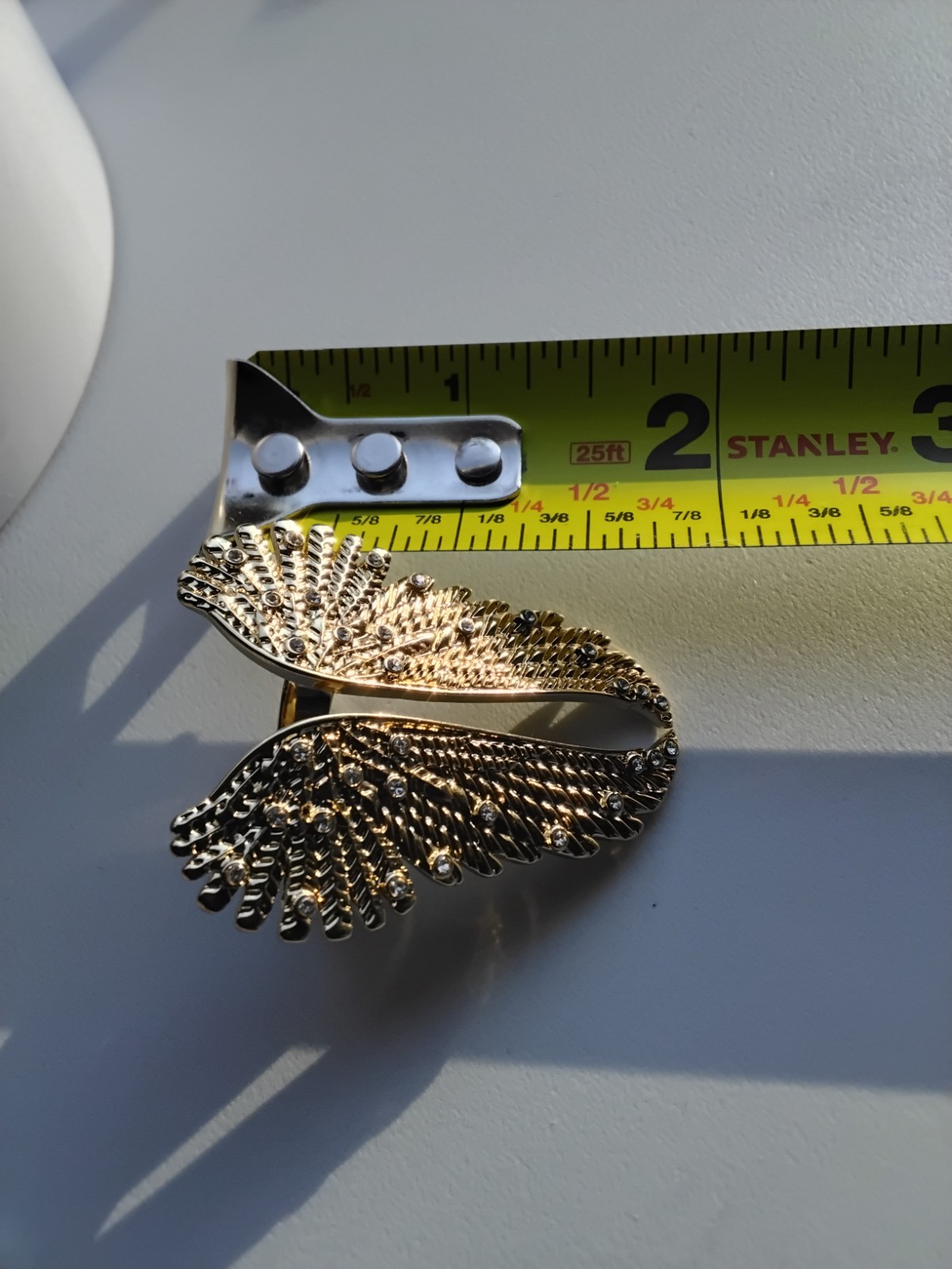 VICTORIA’S SECRET CRYSTAL ANGEL WINGS RING (ORIG IN BOX) GOLD TONE SIZE 6,7,8,9