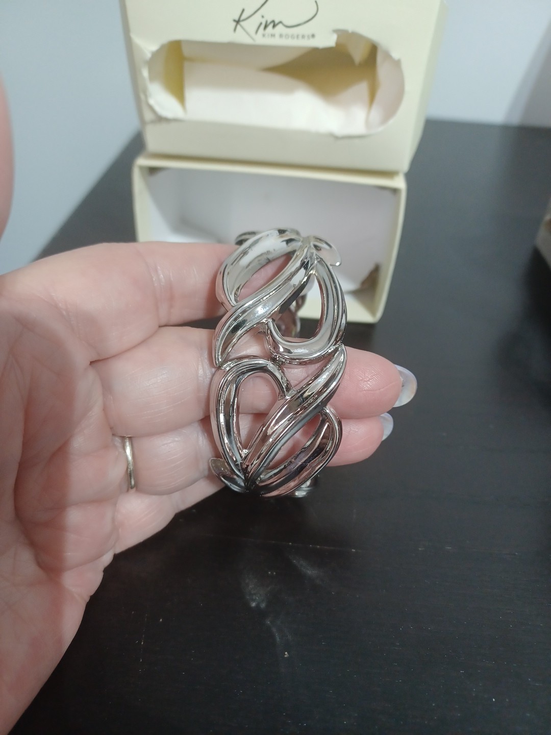 Lot Of 8 Bracelets Of Mixed Materials In Cuffs And Bangle Style