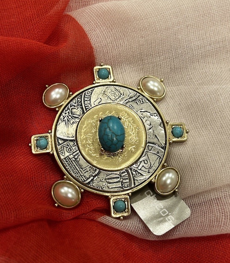 Chico’s new with tags Brooch Pin Gold Tone with Faux Turquoise And Pearls
