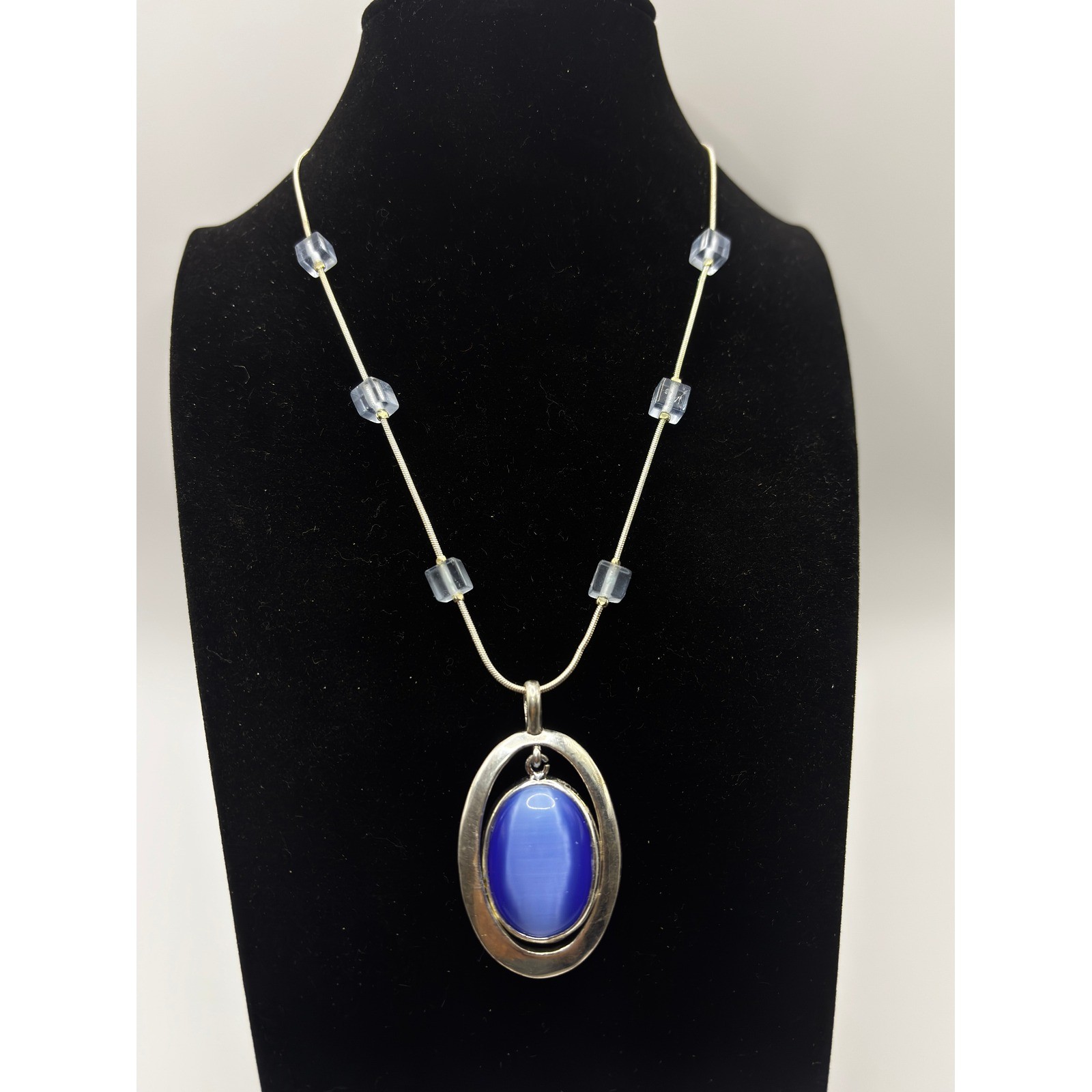 Croft & Barrow Pendant Necklace Womens 15″ Blue Silver Tone Oval Cabochon Bead
