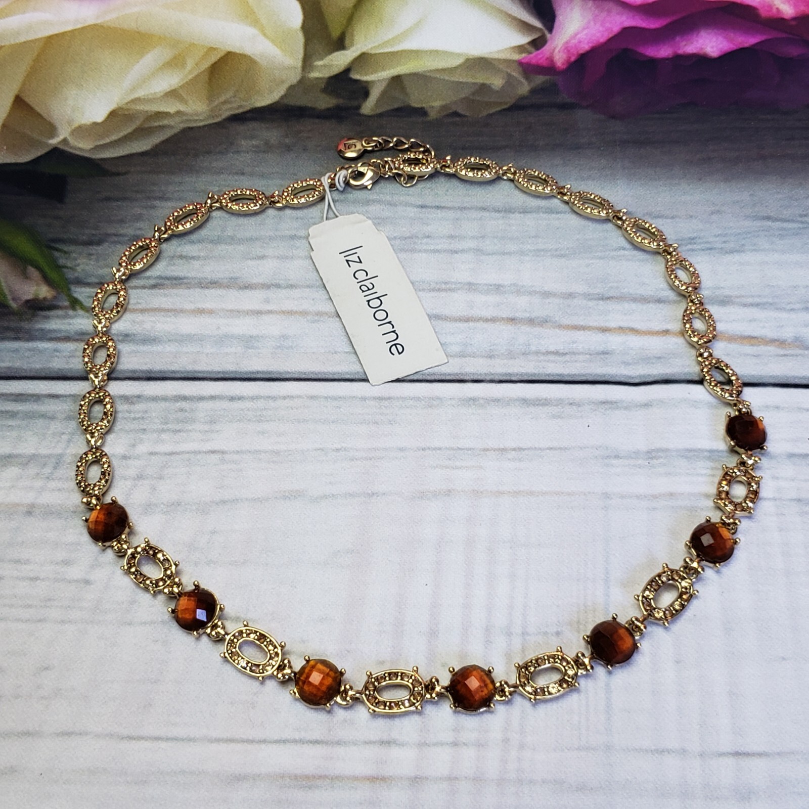 LIZ CLAIBORNE Amber Color Lucite Rhinestone Gold Tone Link Necklace Choker