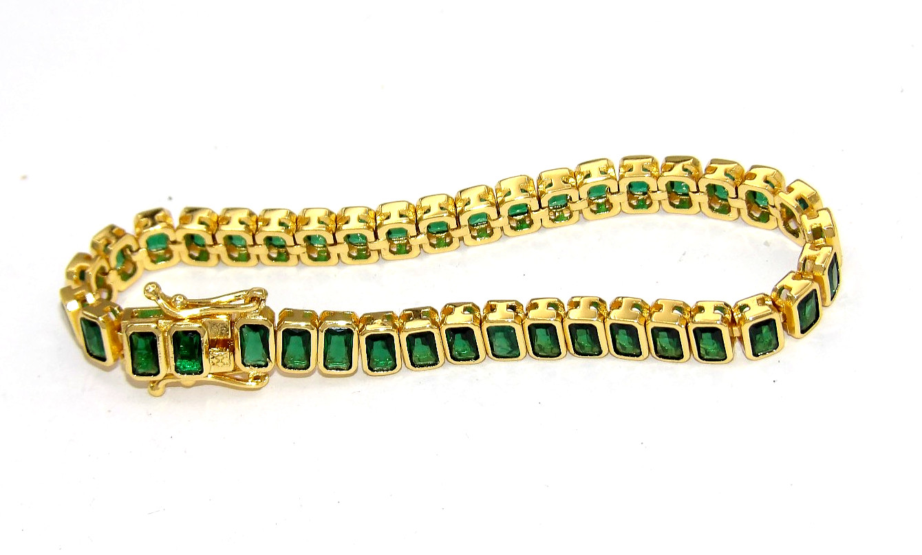 Teniss bracelet womens Gift with lab created green emeralds 6.5 inches length