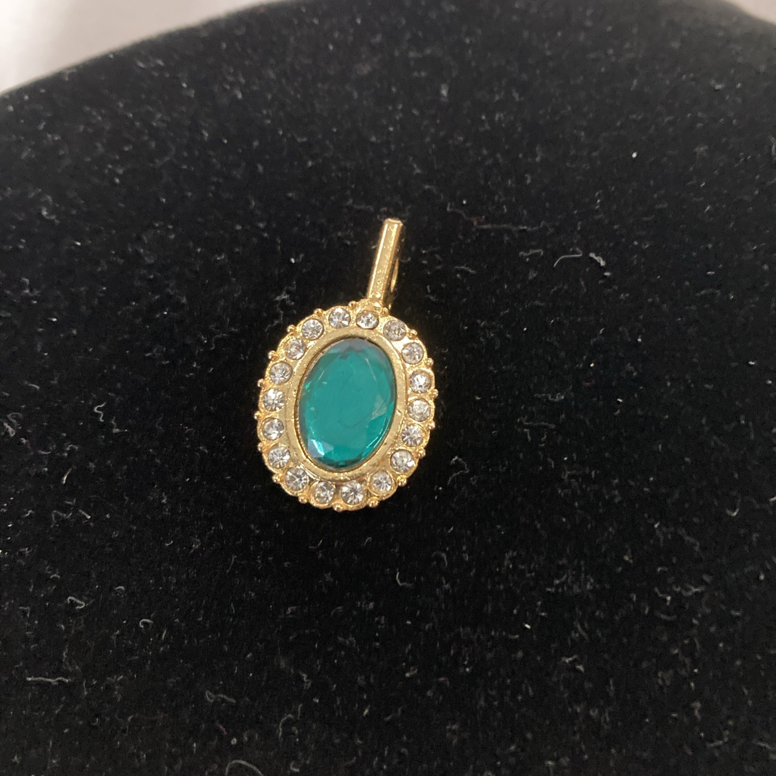 Pendant Gold Tone Faux Emerald Rhinestone 1.25 x .75″ Irish