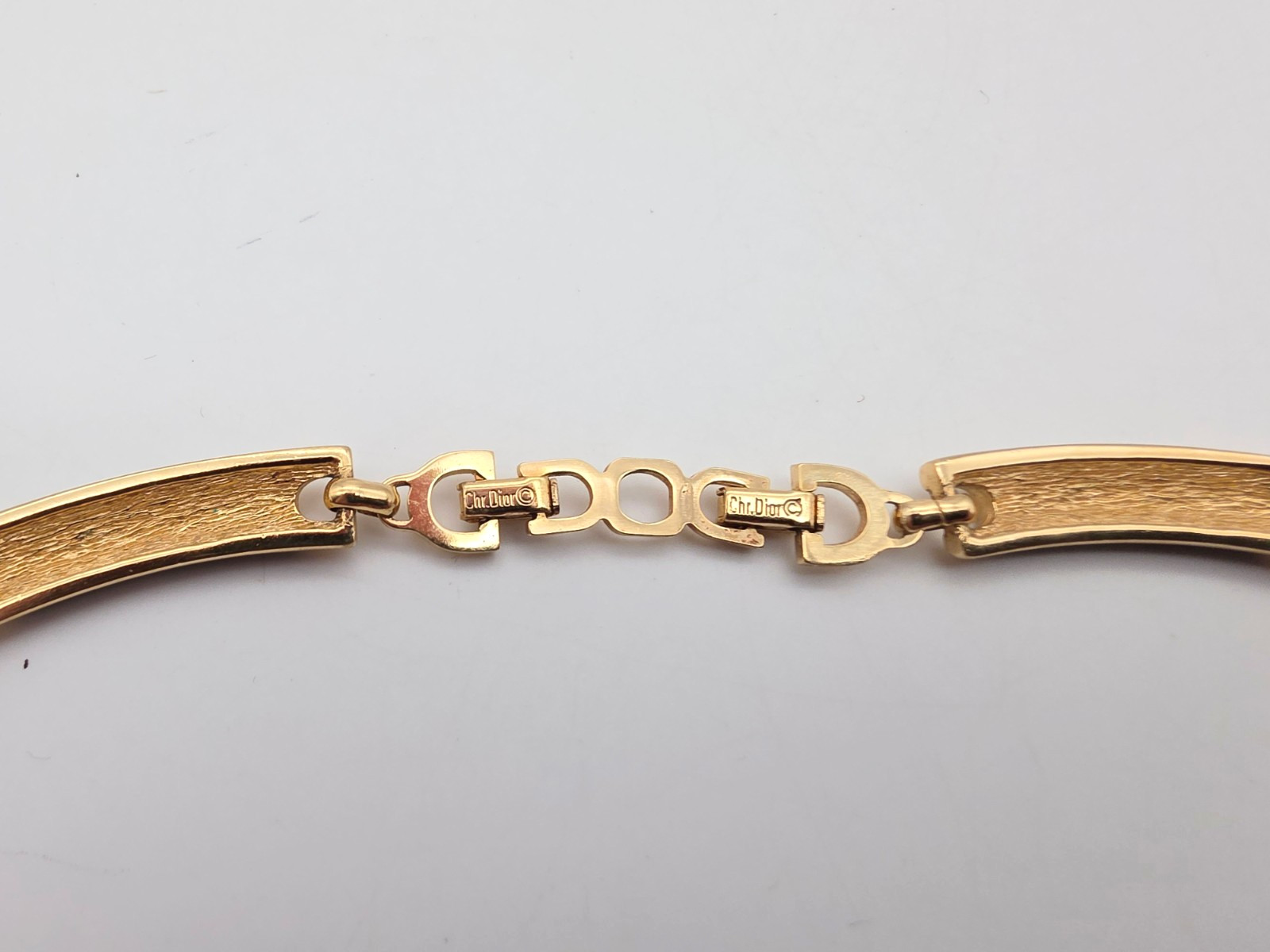 CHRISTIAN DIOR DESIGNER SIGNED 16-17″ NECKLACE W/CRYSTALS & BLACK ENAMEL ACCENTS
