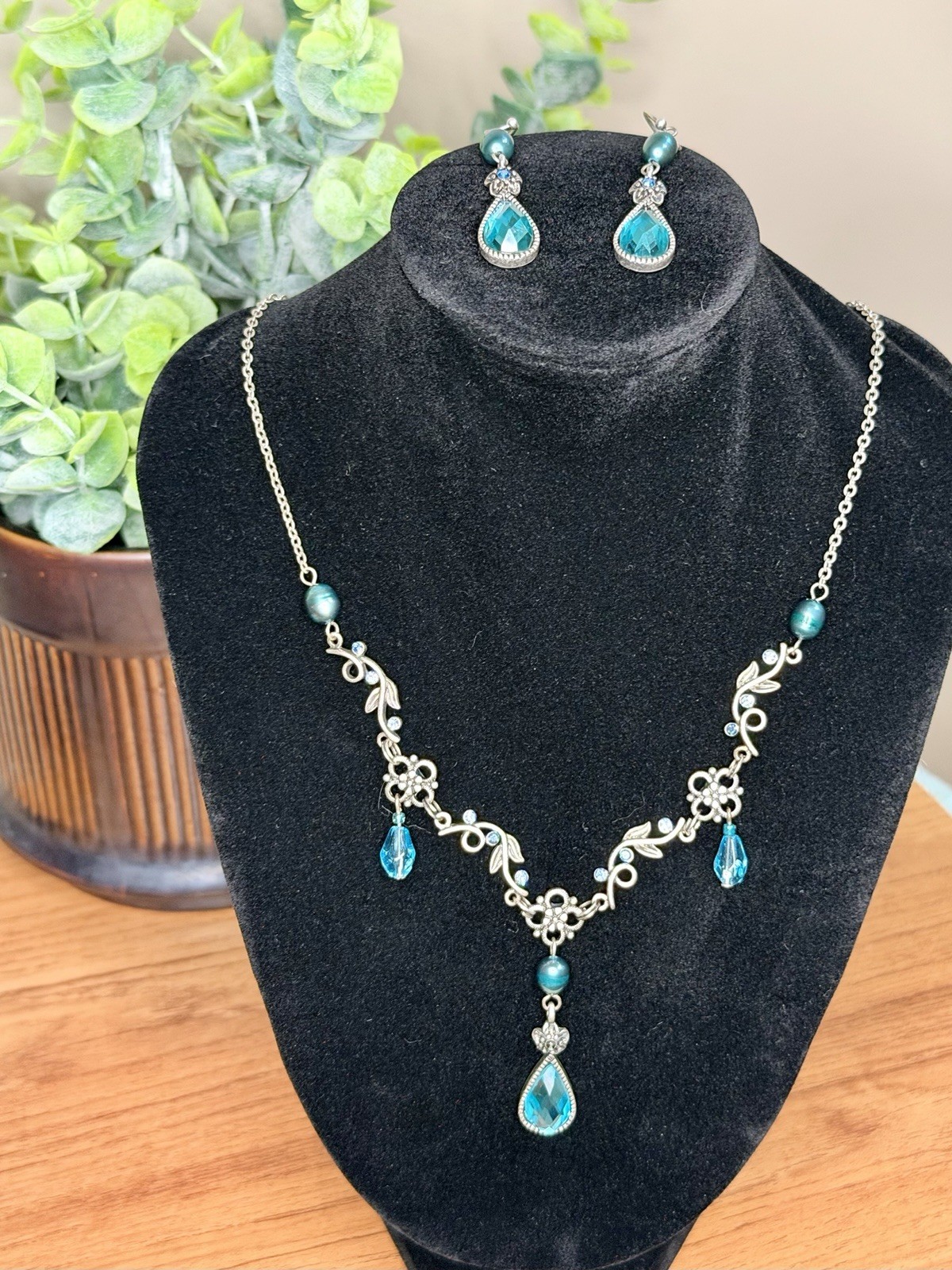 Lia Sophia Peacock Blue Crystal Necklace & Earrings Set Floral Silver Tone