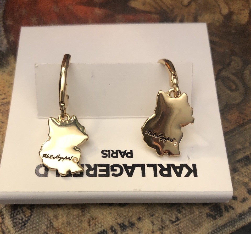 Karl Lagerfeld Polished Gold Tone Choupette Wearing Sunglasses Drop Earrings NWT