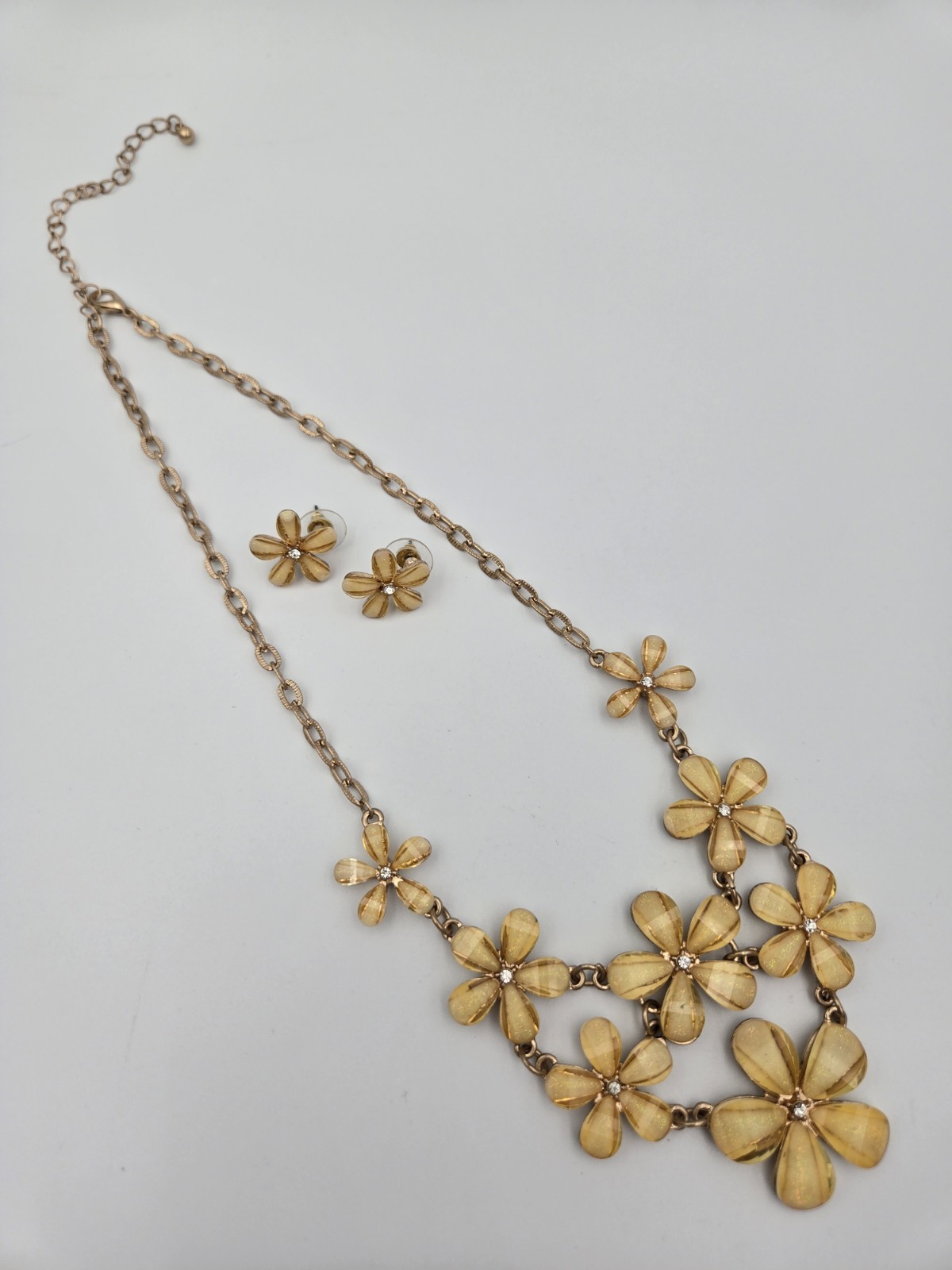 ​Y2K Floral Bib Statement Necklace & Earring Set Gold Tone Yellow Glitter Resin