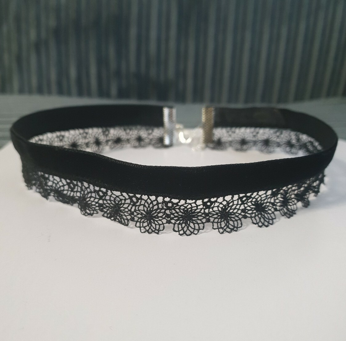 Ladies Crystal Dimonte pearls velvet ribbon embroidered lace Chakor Necklace
