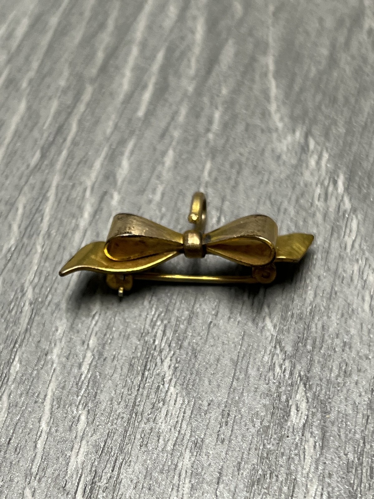 Vintage 1/20-12K GF Gold Filled Bow Brooch Pin with Hook 2.3g