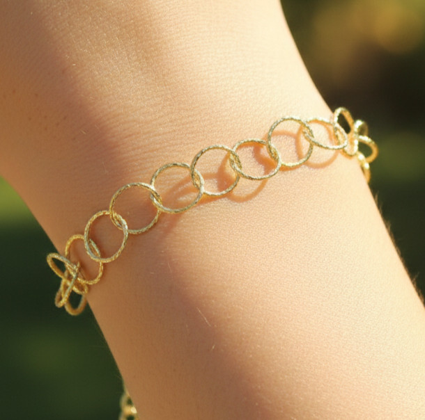 Elegant 18K Gold Plated Circle Bracelet Minimalist Silver Tone Link Bracelet