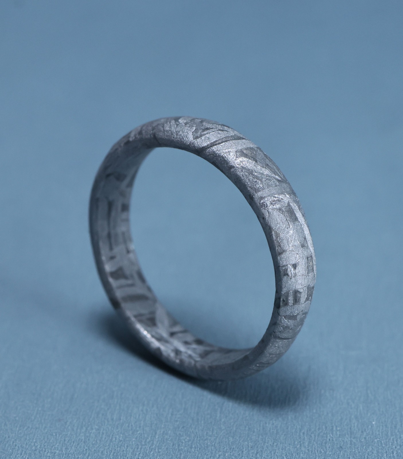 Iron meteorite Ring , Widmanstätten Pattern, Meteor Wedding Ring SIZE