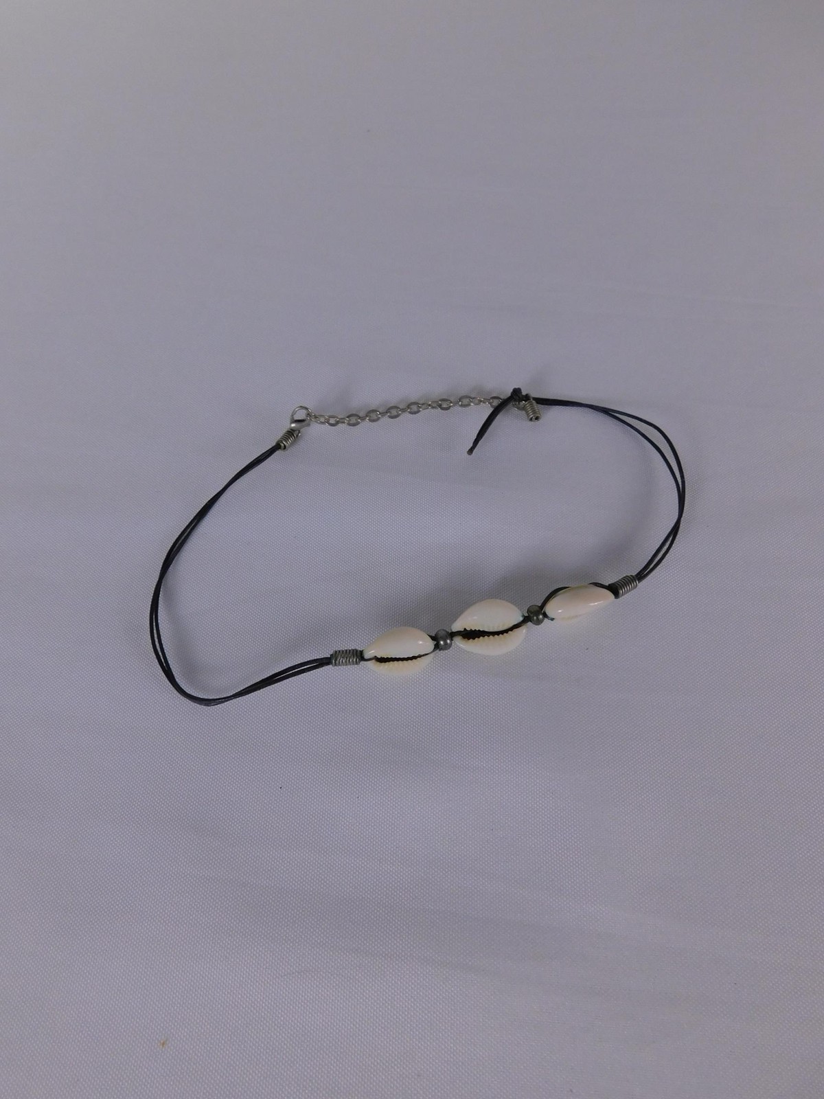 Shell Choker Necklace Beach Sea Life White 16in Faux Leather Lobster Jewelry