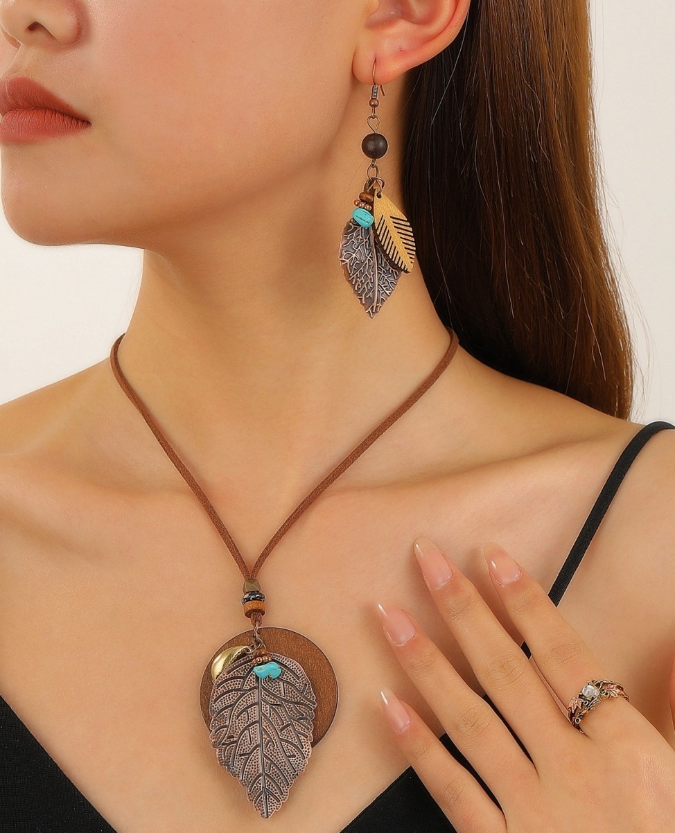 Vintage Boho Women’s Multi Element Wood+Alloy Pendant PU Necklace & Earrings Set