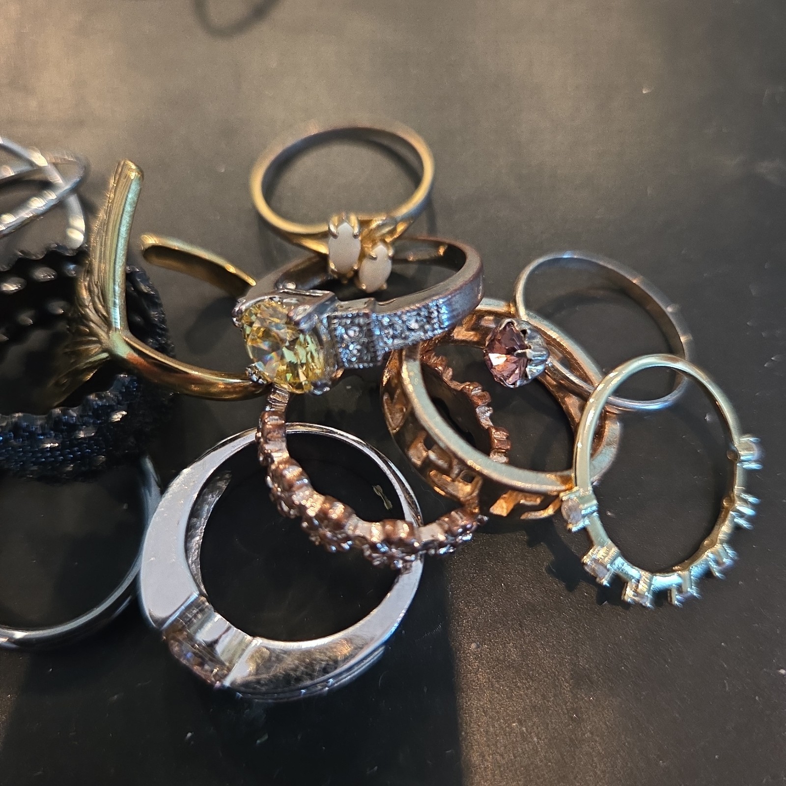 Miscellaneous Rings mixed multicolor Rings Lot of 28 sz 7