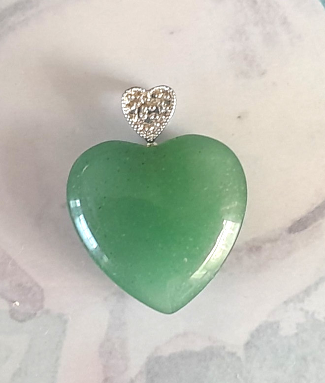 Gemstone Heart Pendant Green Aventurine Beautiful .75″ w/ Heart Bail