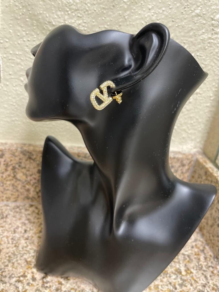Durable, Lightweight And Long-lasting Fashion Earrings