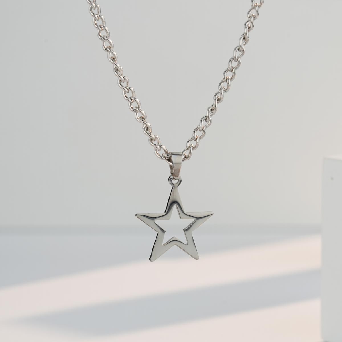 G23 Titanium Collarbone Necklace Hollow Out Star Clavicle Chain