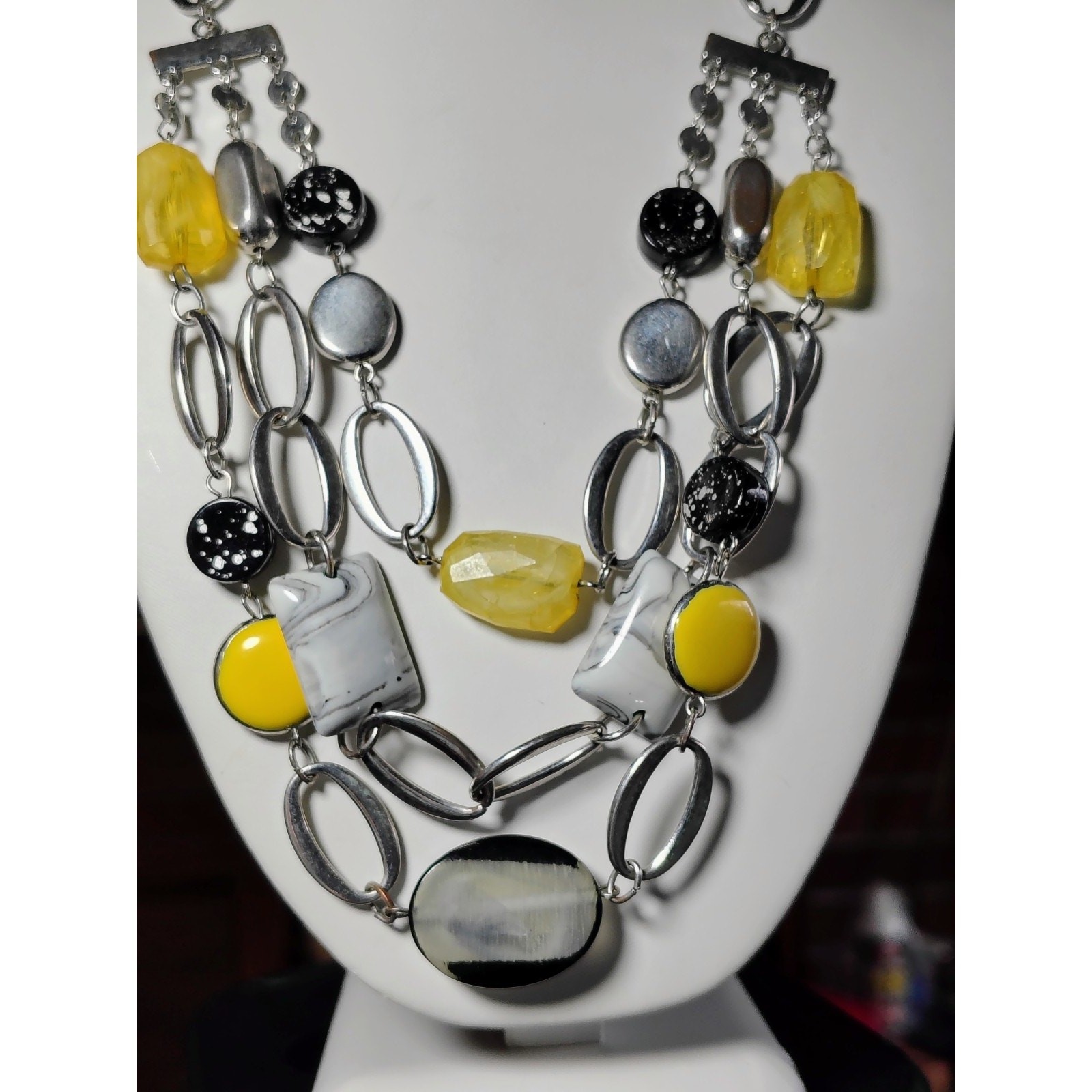 N715 Multi Strand Necklace NY & Co Yellow Black Marbled Acrylic Silver Tone