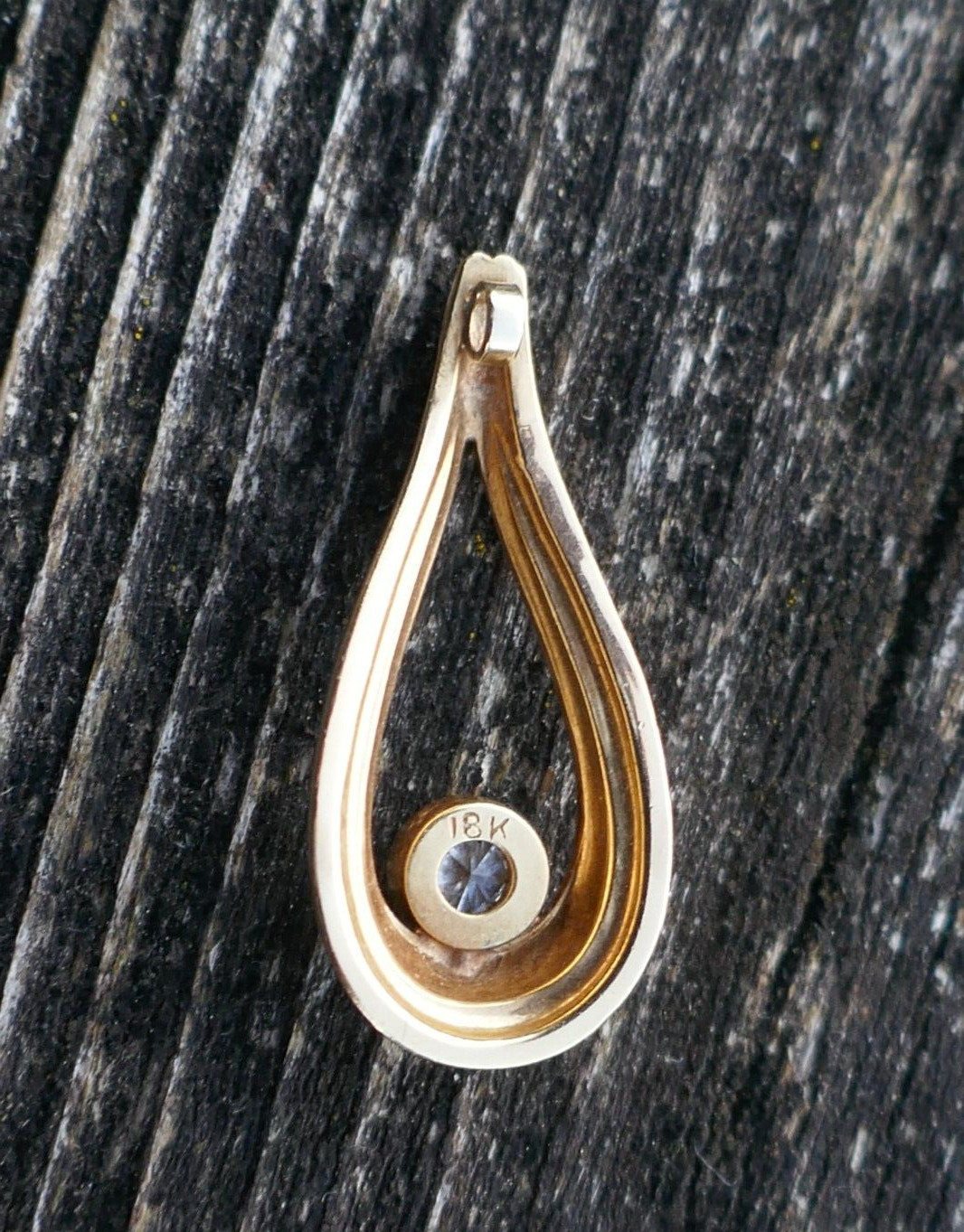 Vintage 18kt Yellow Gold Drop Diamond Pendant, with 2.9mm diamond, 2/g