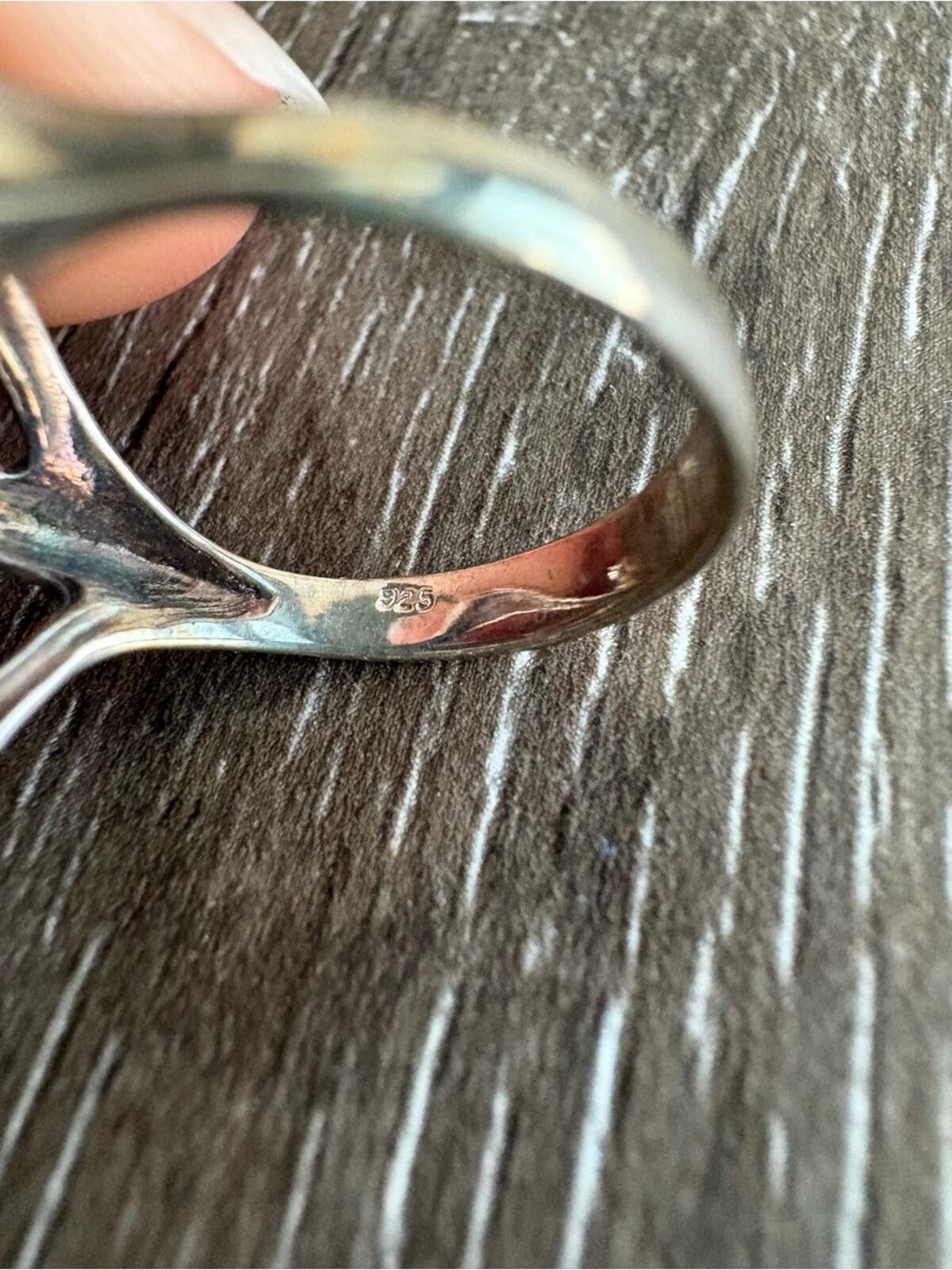 Sterling Silver Open Circle Ring with Crystal Accents – Size 9