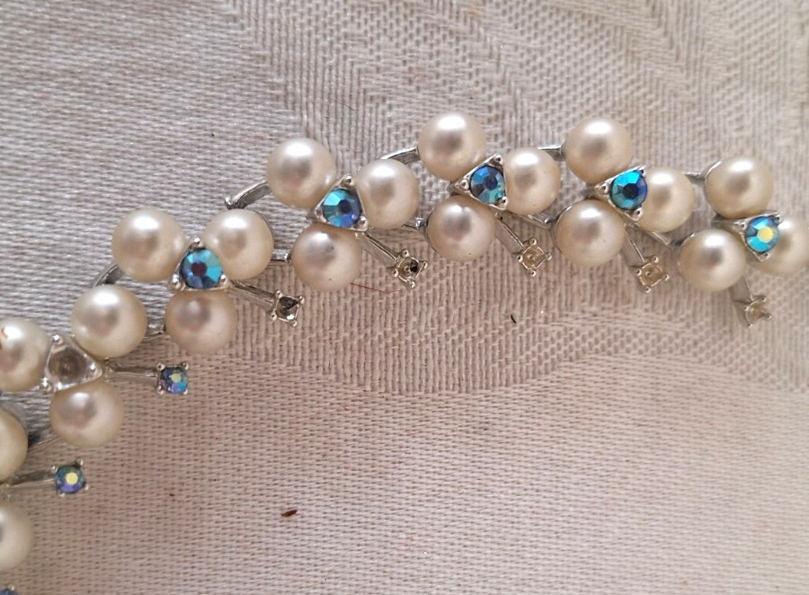 VINTAGE SIGNED LISNER EARRINGS & NECKLACE & PEARL & RHINESTONE SETS $49.99