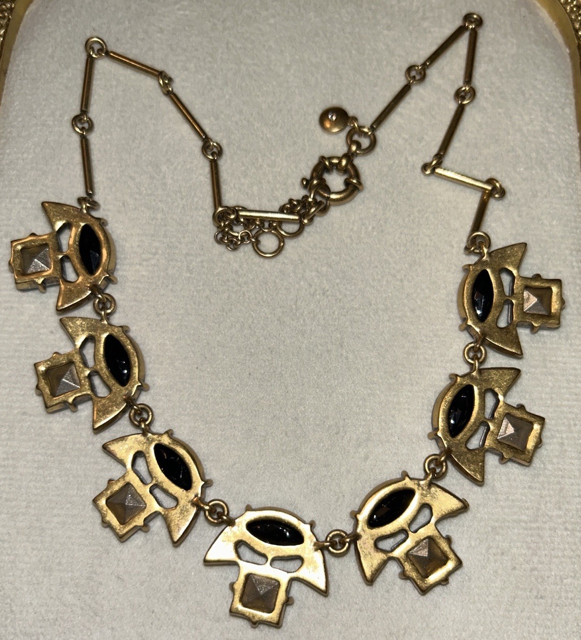 J Crew Deep Emerald Green, Crystal & Black Glass Stone Statement Necklace 17-20”
