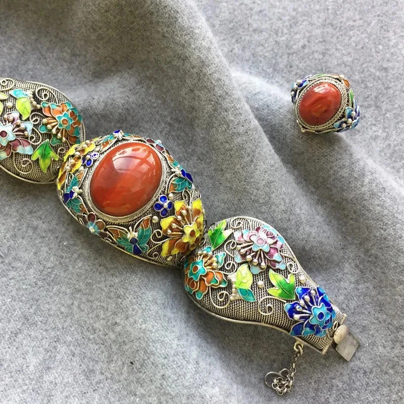 Ladies’ Vintage Handmade Floral Blue Inlaid Ruby Buckle Bracelet Ring