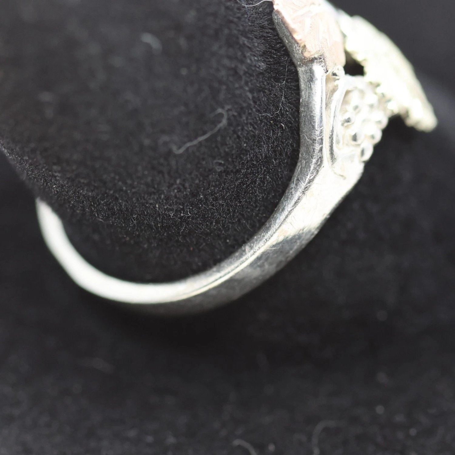 Black Hills Gold Grape and Leaf Motif Ring Size 7.5 Tri-Color Sterling Silver