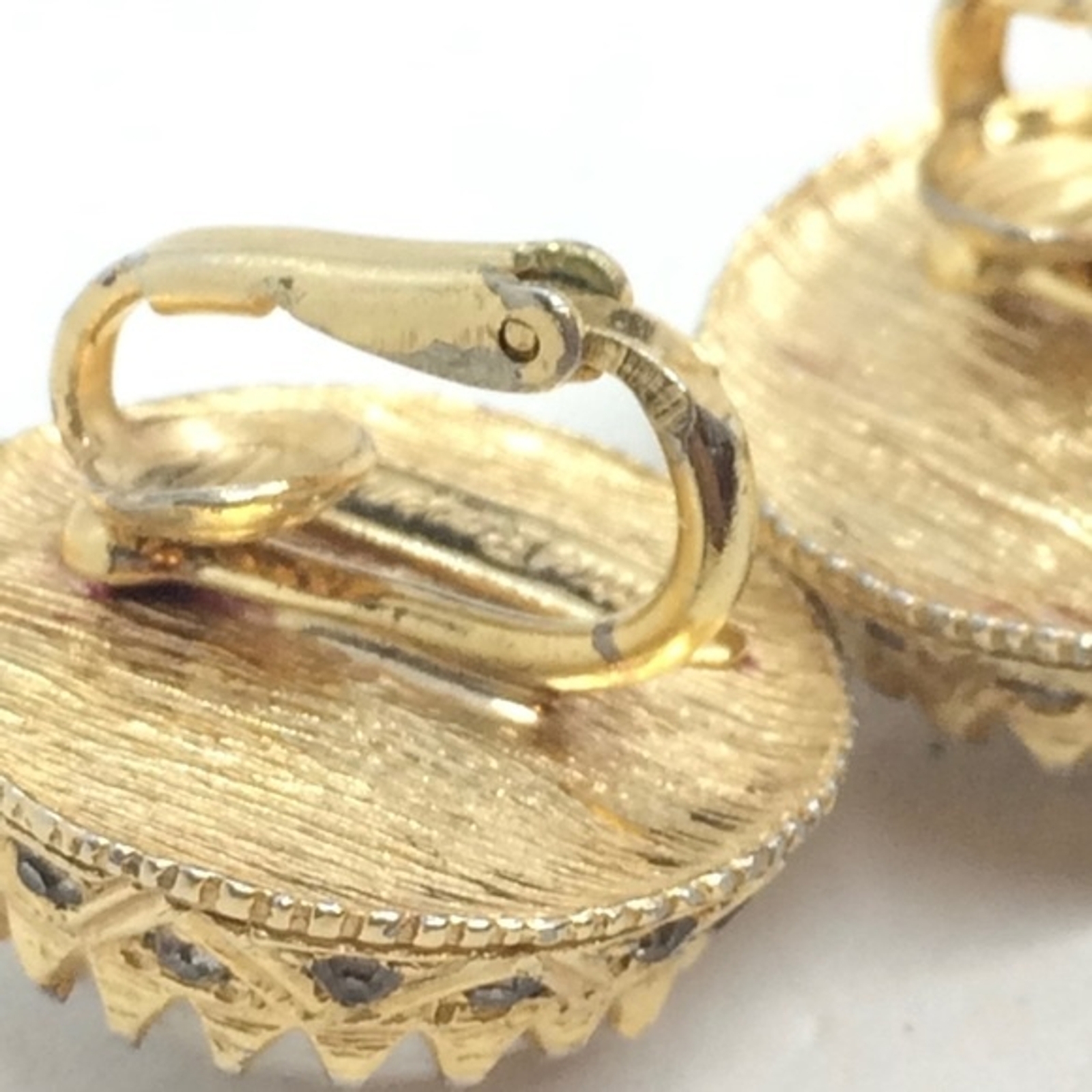 VINTAGE NETTIE ROSENSTEIN CLIP ON EARRINGS FAUX PEARL RHINESTONES GOLD TONE