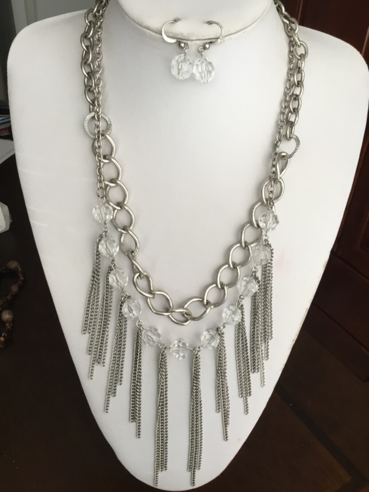 Two layers faceted clear lucite bead silver tone link tassel necklace earring