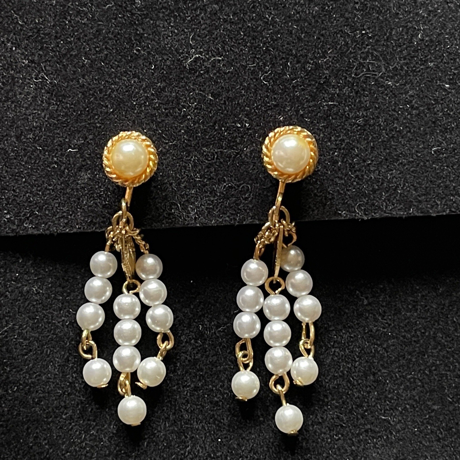 Vintage Faux Pearl Tassel Clip On Earrings Gold Tone Dangle Chandelier Statement
