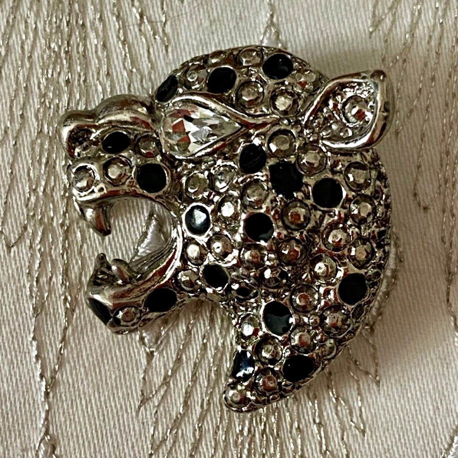Leopard Head Rhinestone Pavé Brooch Pin Silver Tone Black & Clear 1.5 in