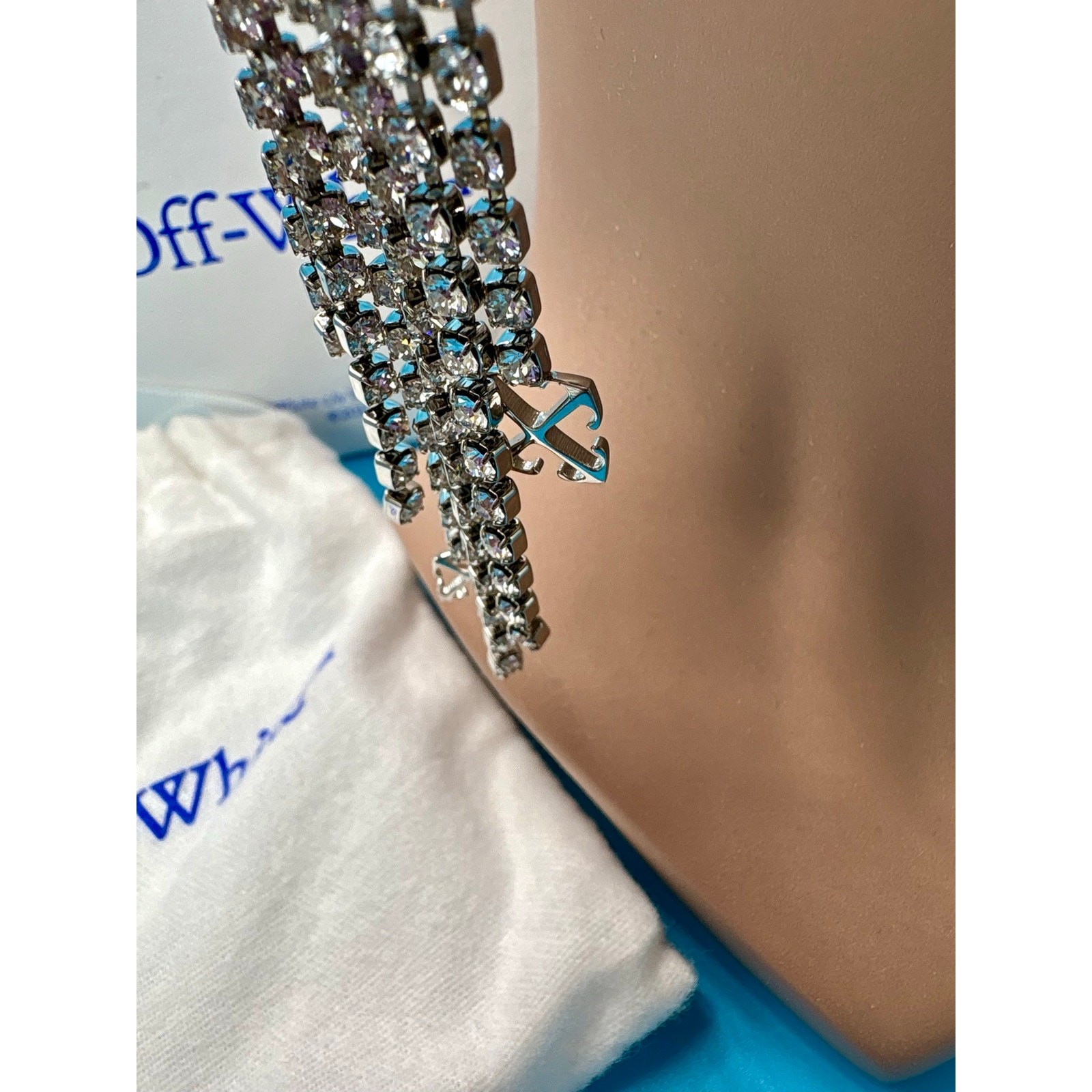 NIB – Off-White Silver Butterfly Bling Dangle Ear Cuff
