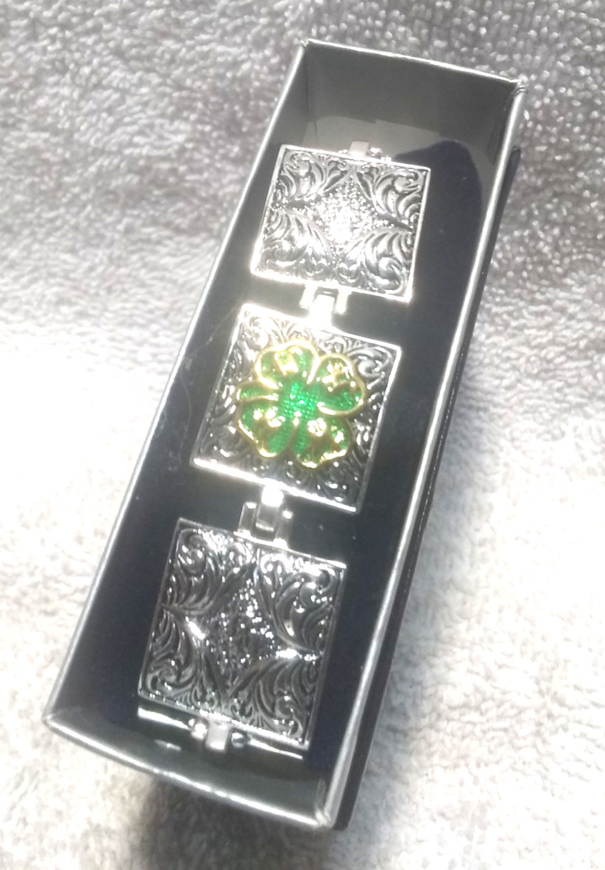 Montana Silversmiths Silver Green Engraved 4 Leaf Clover Bangle Bracelet NIB