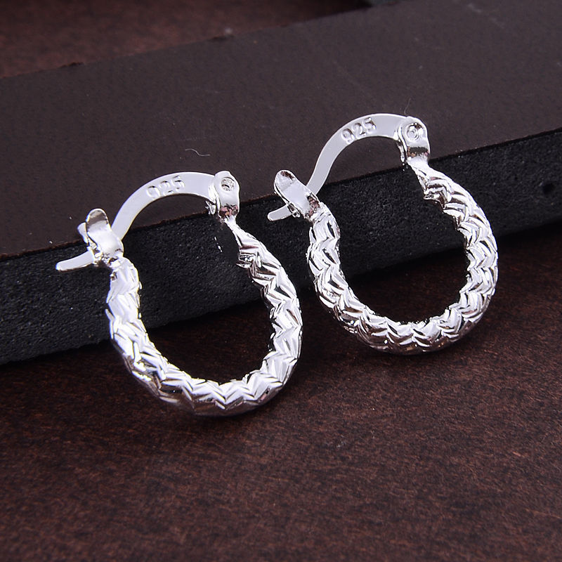 Cute Silver Plated Small 5/8″ Round Nicely Textured Classic Style Hoop Earrings