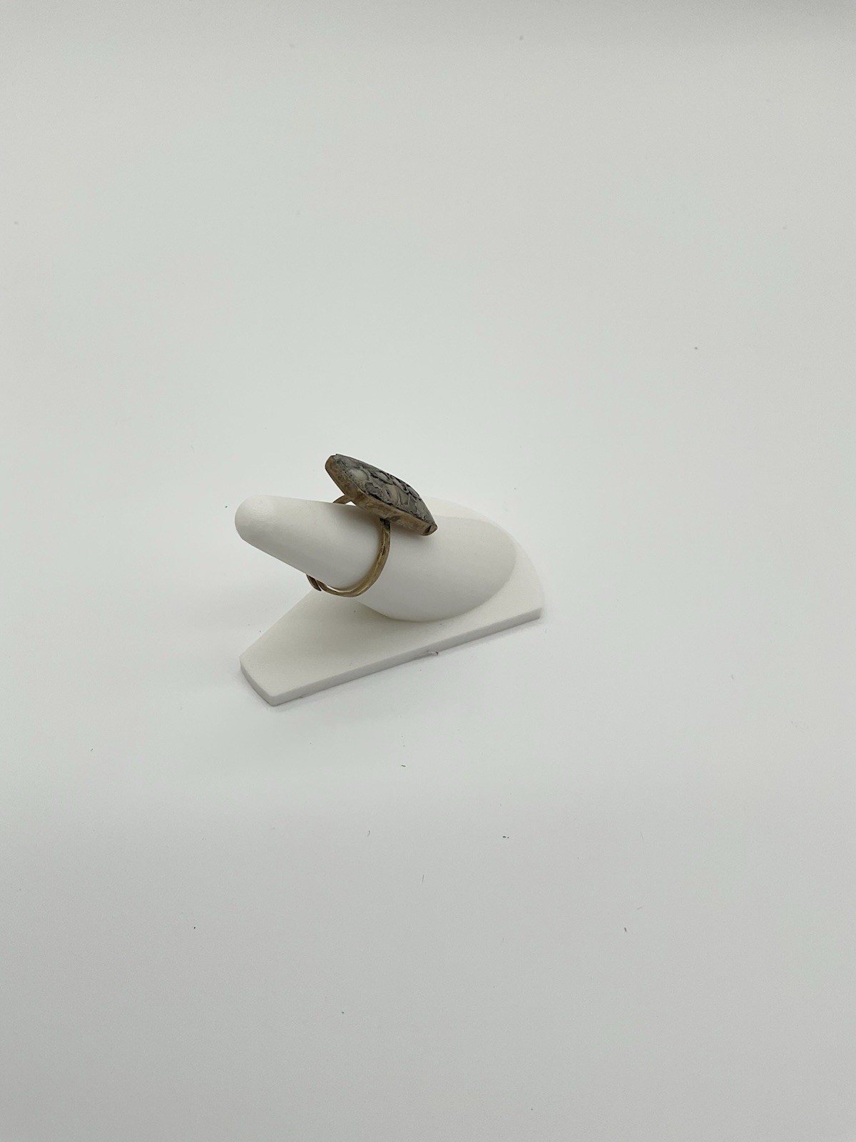 Vintage Adjustable brass-toned Ring textured stone or composite top!!S1