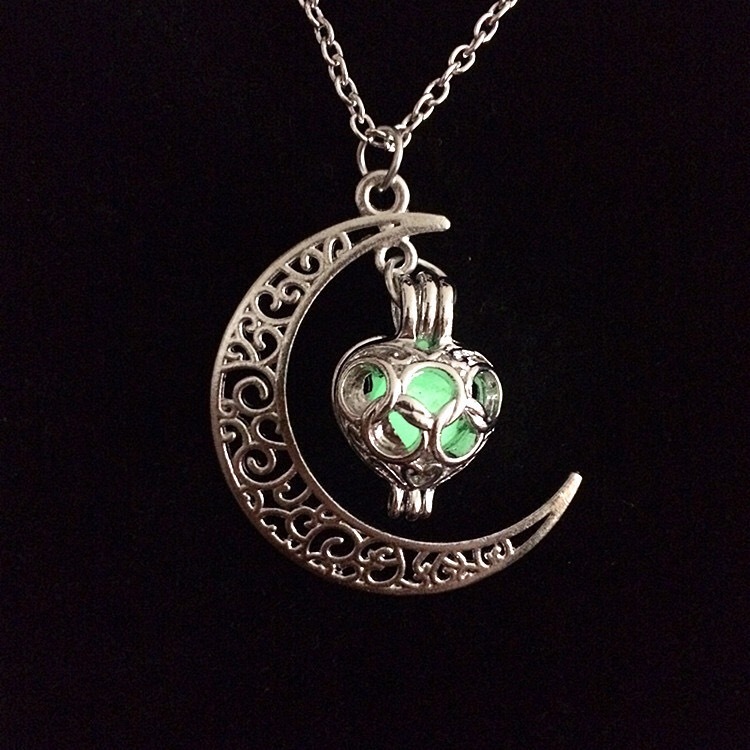 New Glow in the Dark Stainless Steel Chain Moon Crescent Necklace Pendant
