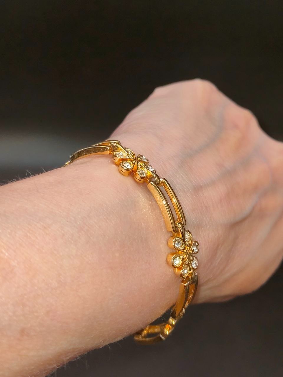 Gold-Tone Floral Crystal Link Bracelet Vintage Style Elegant 18 cm