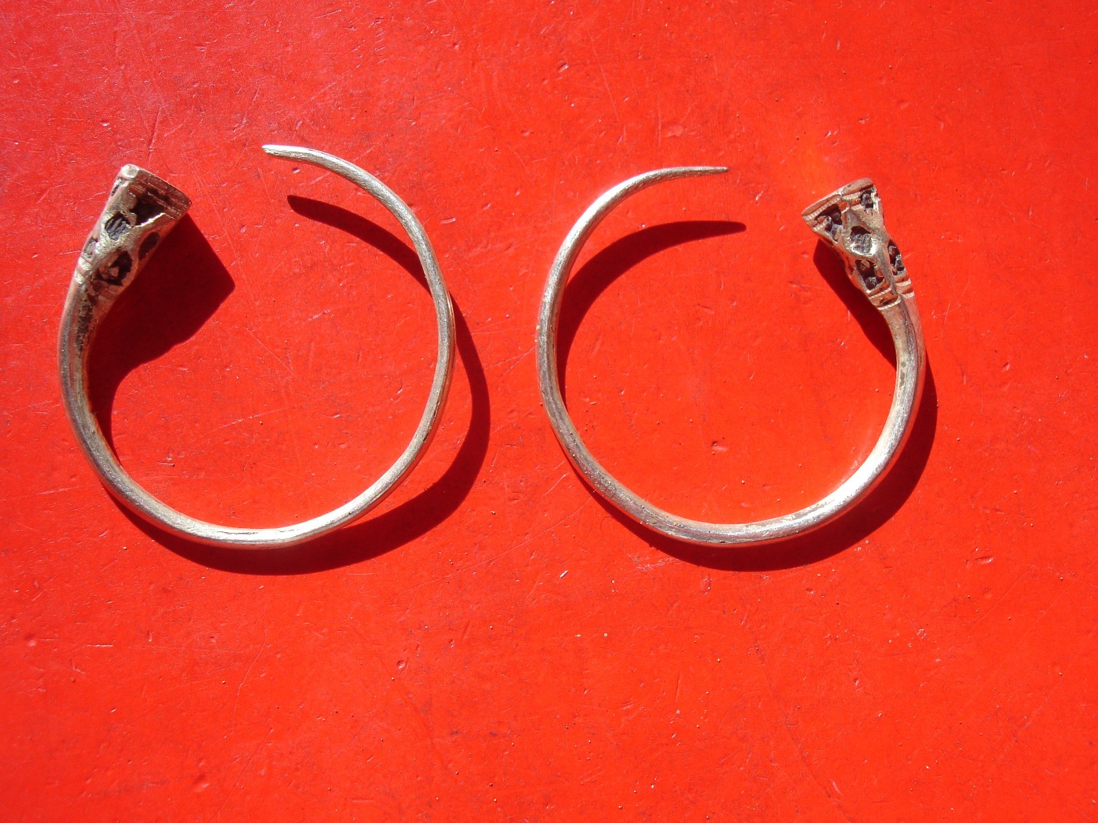 Niger Tuareg hand engraved SILVER PLATE hoop earrings with square ends W24mm
