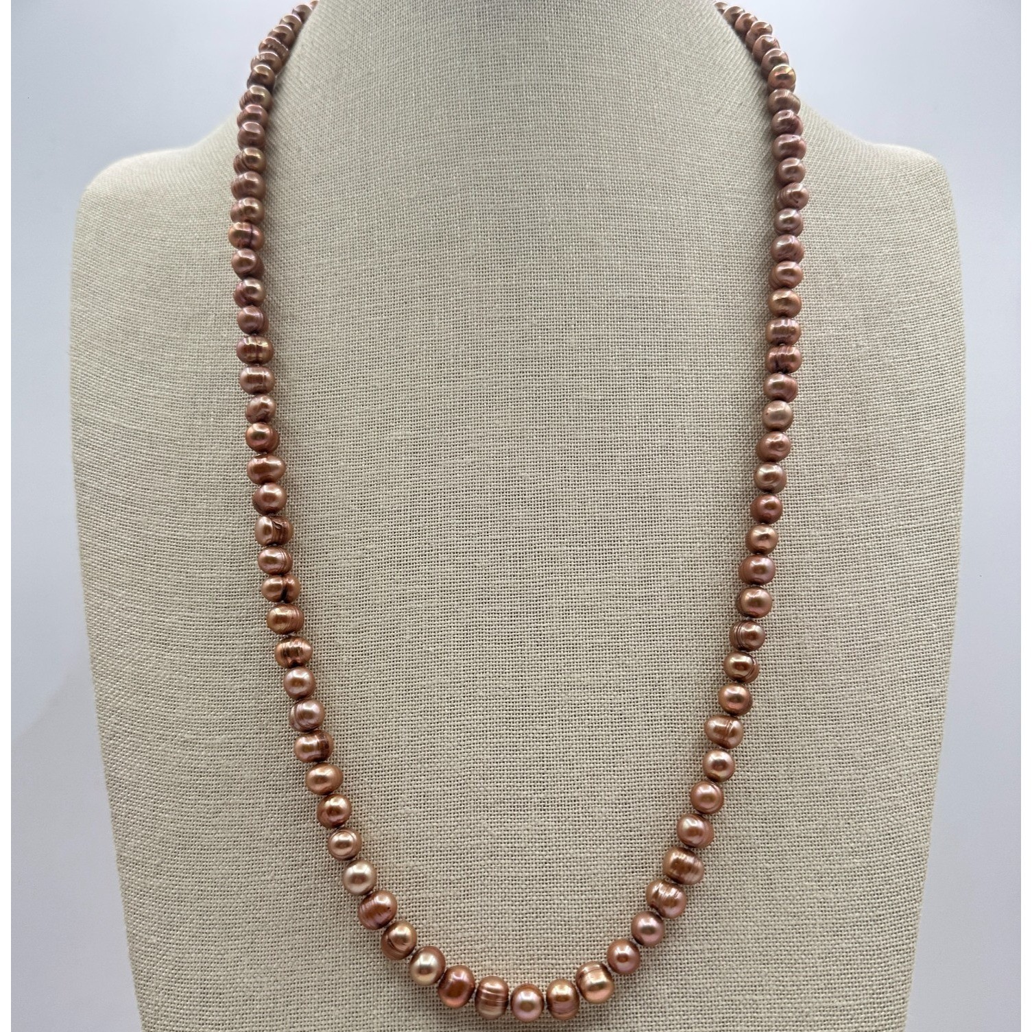 Necklace Mauve Baroque Pearl Strand Knotted Iridescent Mauve Pink Boho 28 Inch