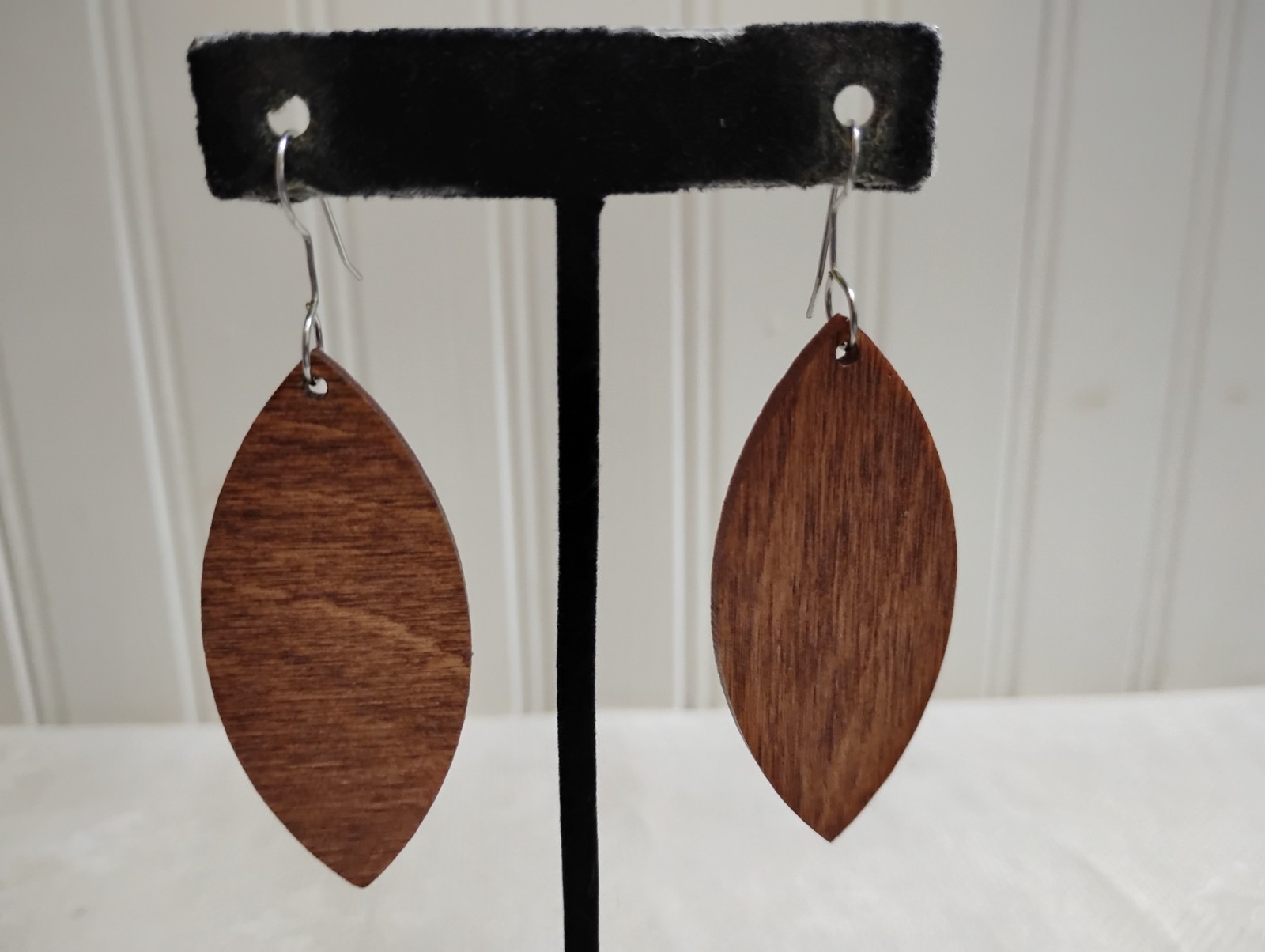 Vintage ST Metal Stained Wood Oval Drop Dangle Wire Pierced Earrings