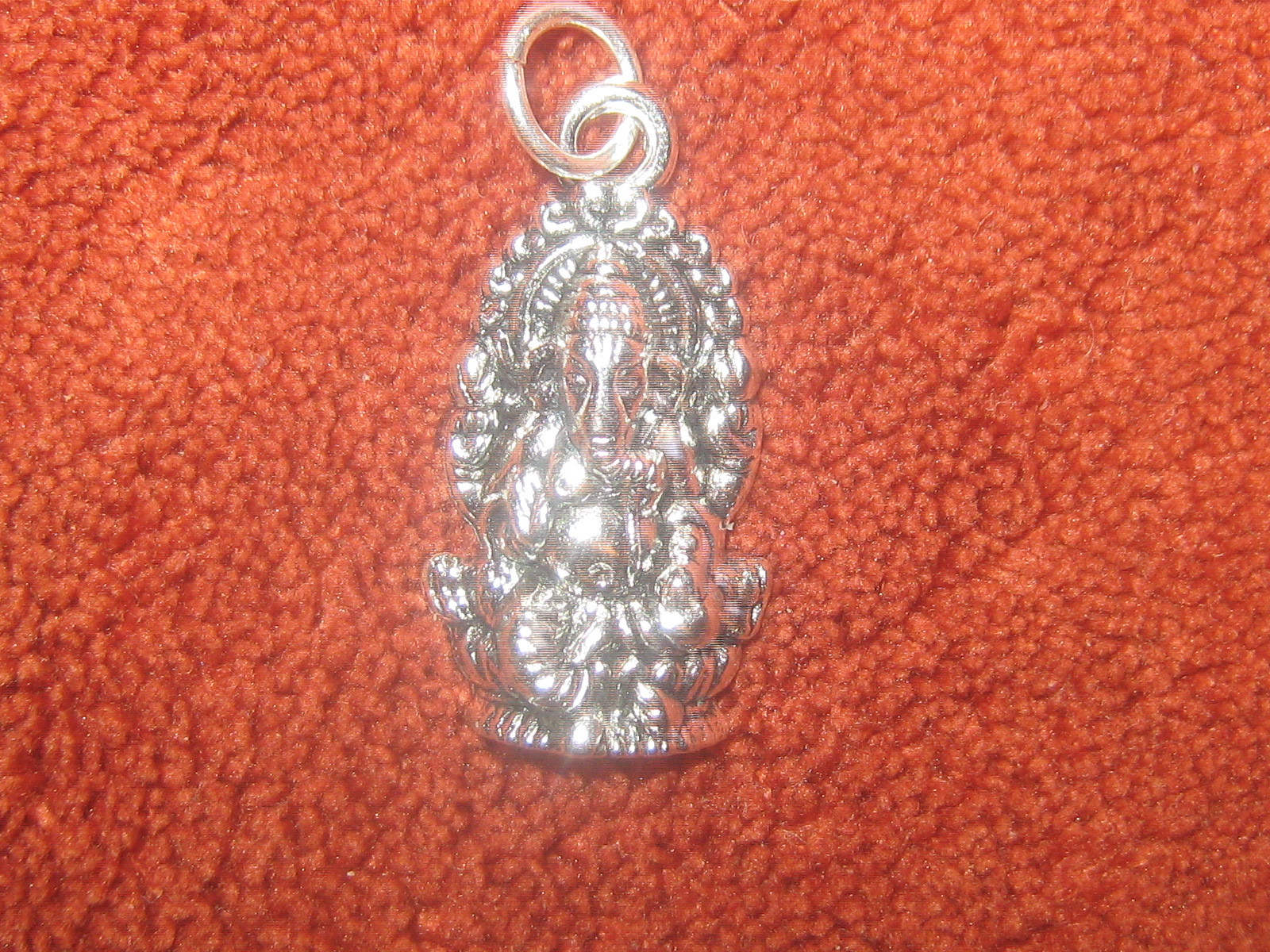 SMALL 23mm INDIA GANESH GANESHA GOD OM SILVER TONE PENDANT CHARM NECKLACE