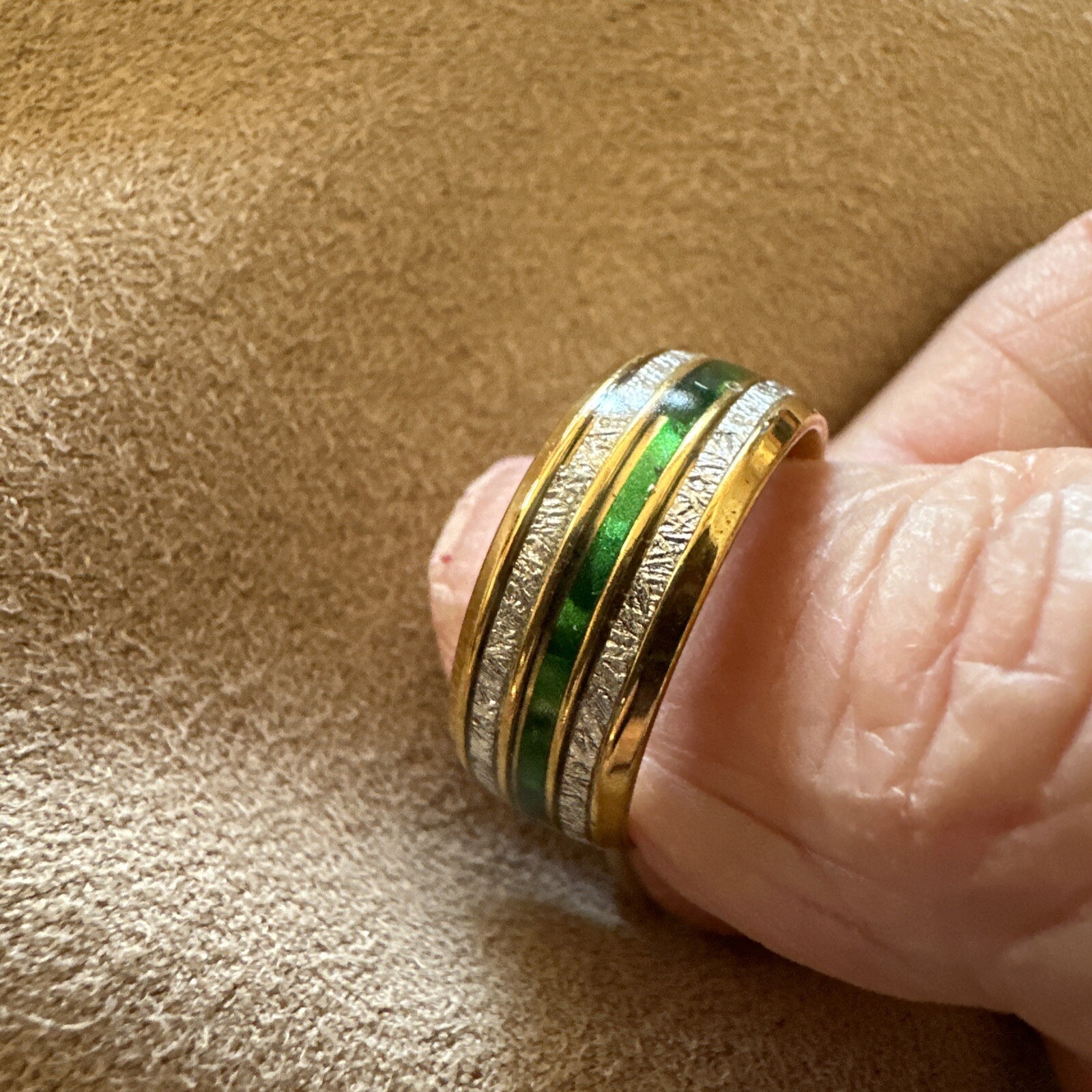 Stainless Steel Gold Ring With Green & Silver Accent Sequins In A Size 7