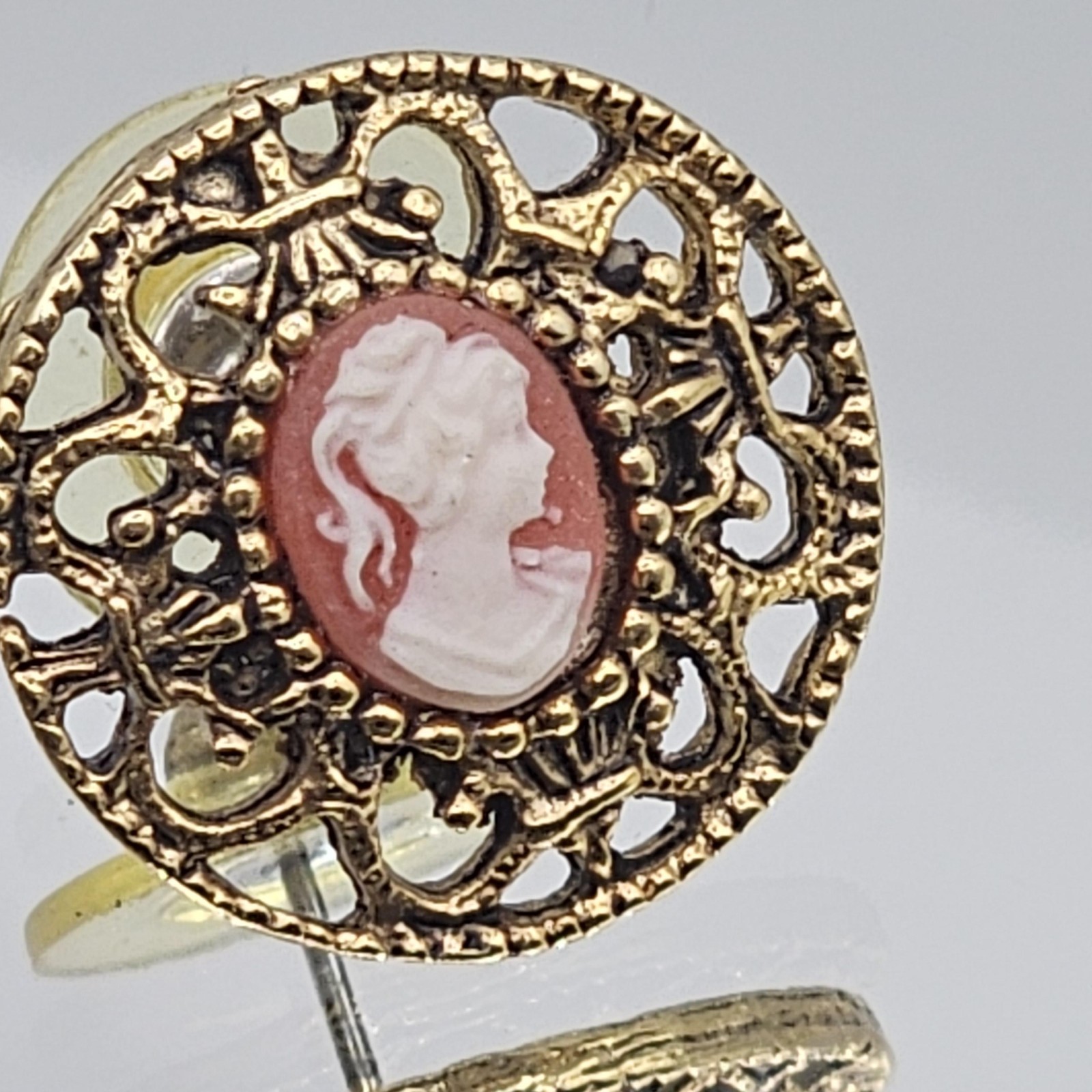 Vintage Cameo Earrings Gold Tone Filigree Round Stud Costume Jewelry