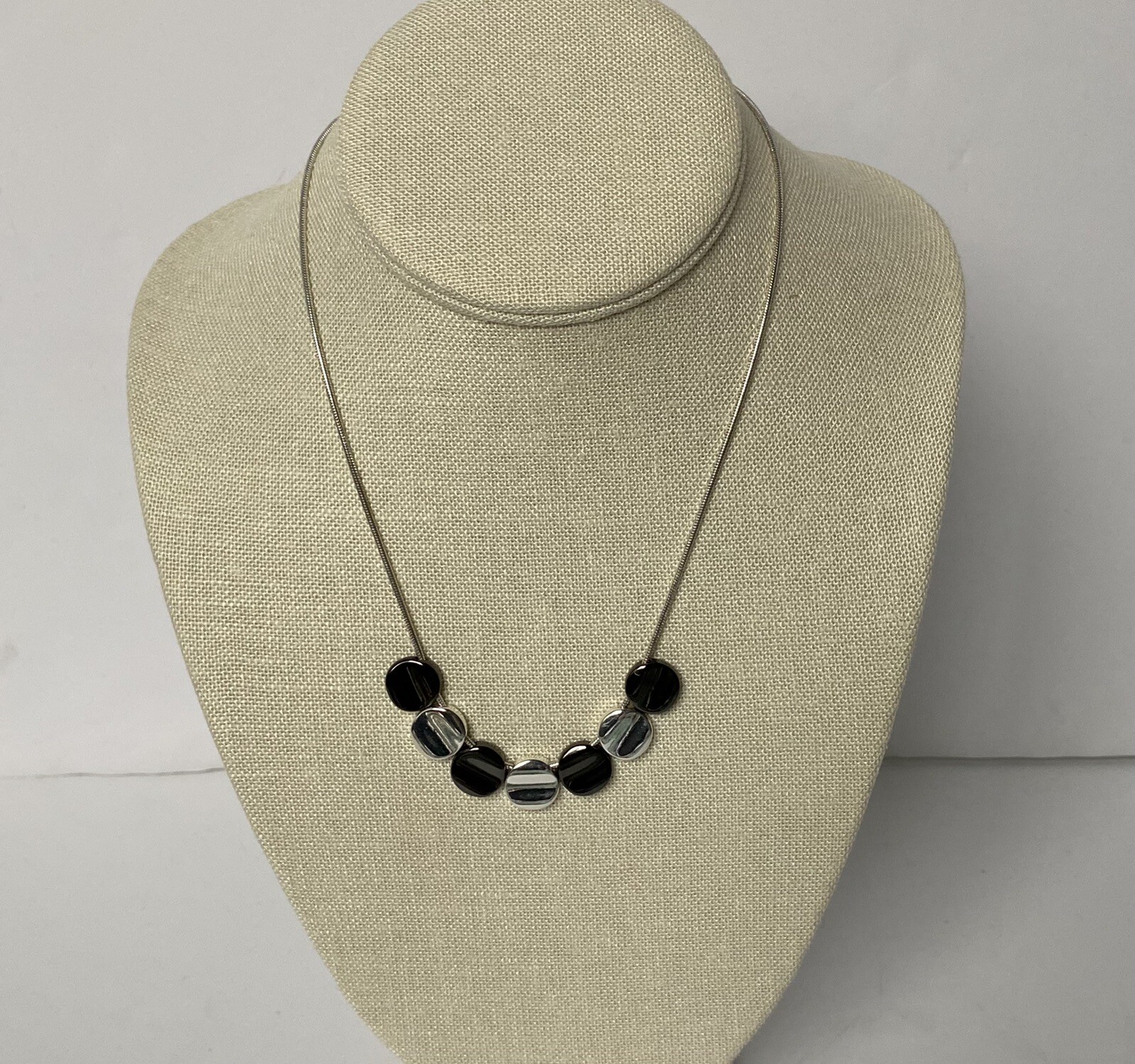 Monet Silver Tone Necklace Gray And Silver Disks EUC Mint Cond 16” – 19” Circles