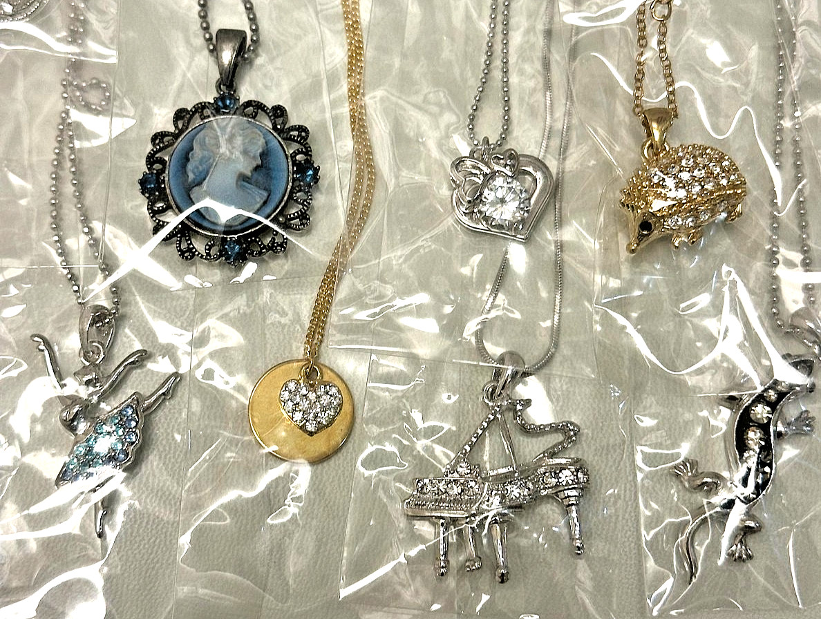 New 20pcs Lot Crystal Charm Pendant Necklaces Jewelry #53 Cameo Heart Turtle