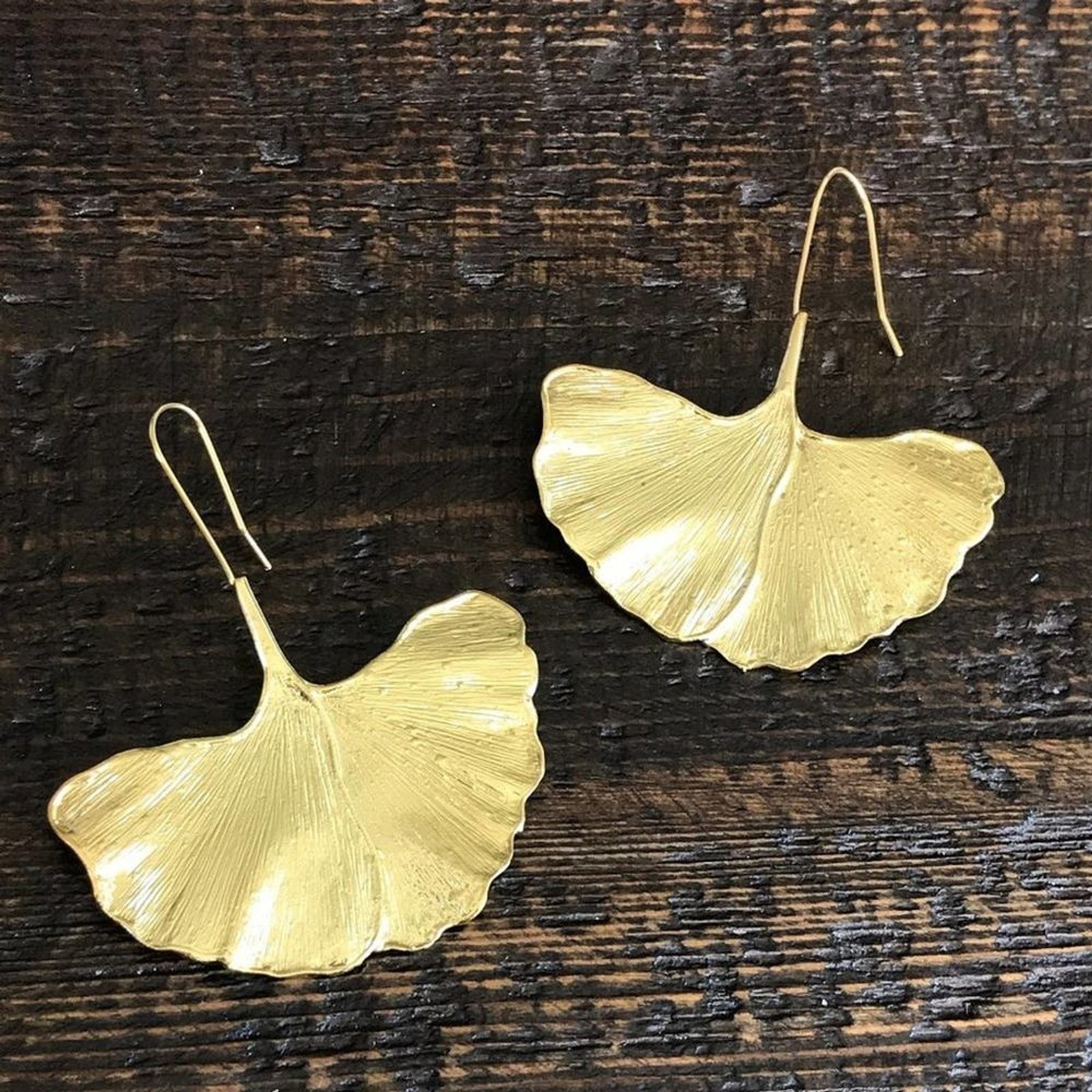 Ginkgo Leaf Gold tone Fan Statement Drop Earrings NEW! 630A4