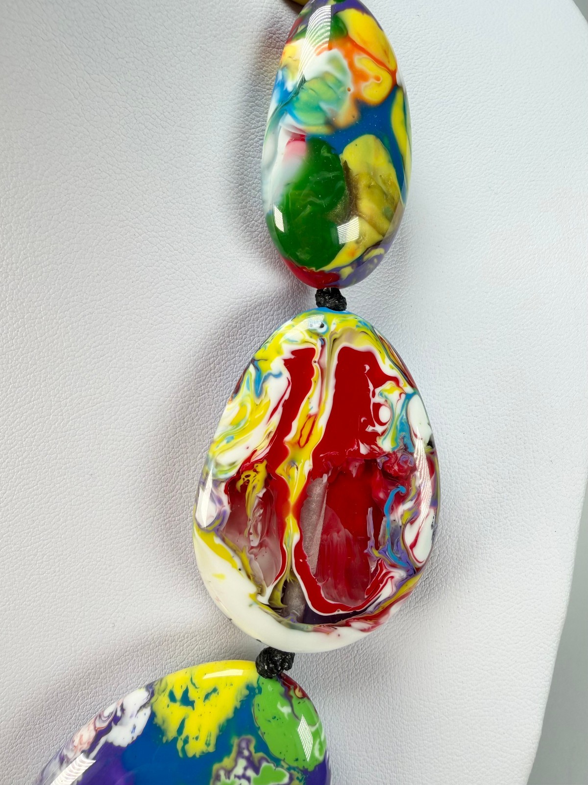 Sobral – Multi-Colour “Gabriele K” Resin Necklace ( 003616 )