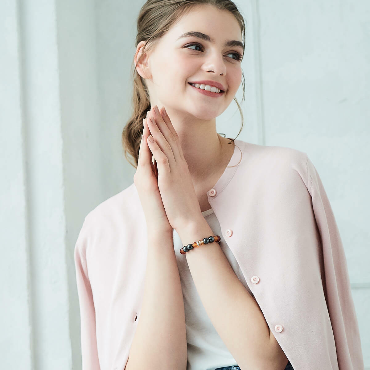 Colantotte Loop EN Natural Stone Magnet Bracelet improving blood circulation