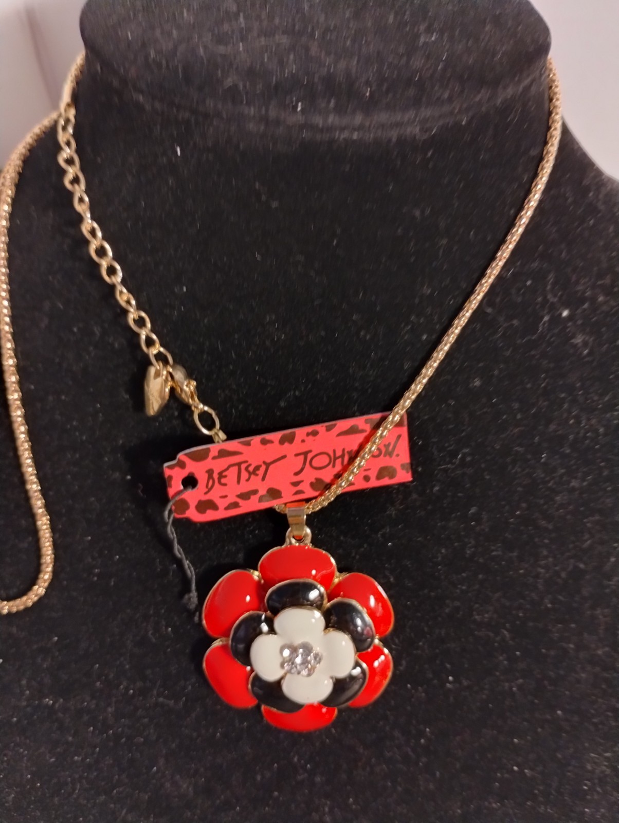 Betsey Johnson Multi Toned Black, White And Red Flower Shaped Necklace